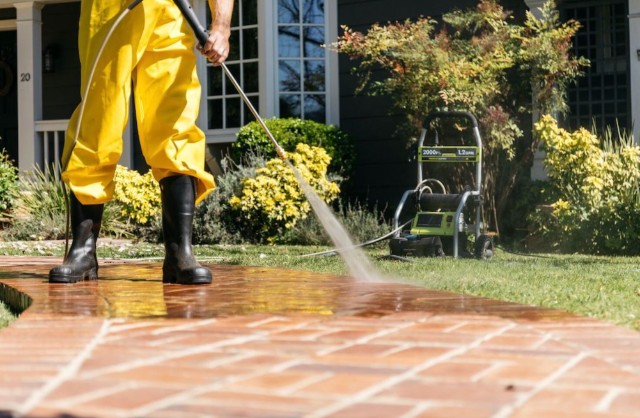 Professional power washing service